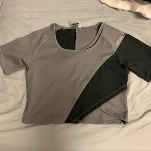 !!!BLACK/GREY GYMSHARK top Size M!!!!!! NEVER WORN